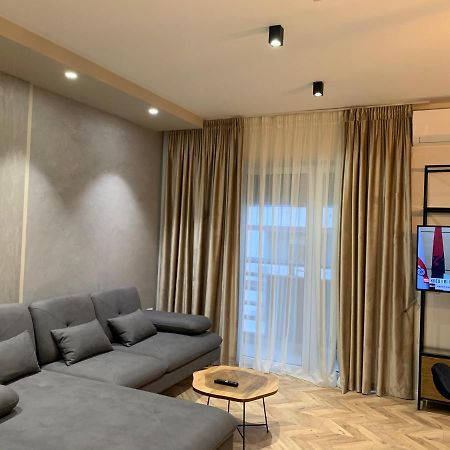 Haris Apartment Tirana No.3 Buitenkant foto